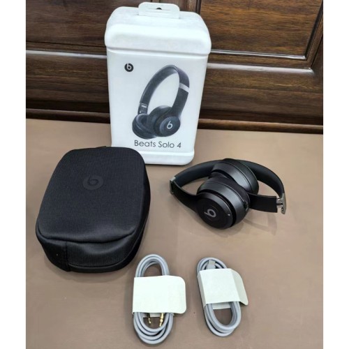 Beats Solo 4 headset 1:1 same as original