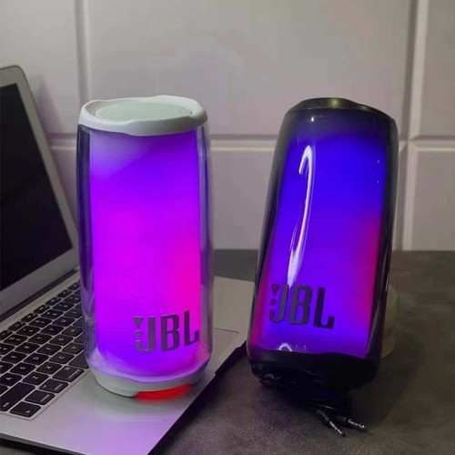 JBL Pulse 5 speaker with nice clear sound